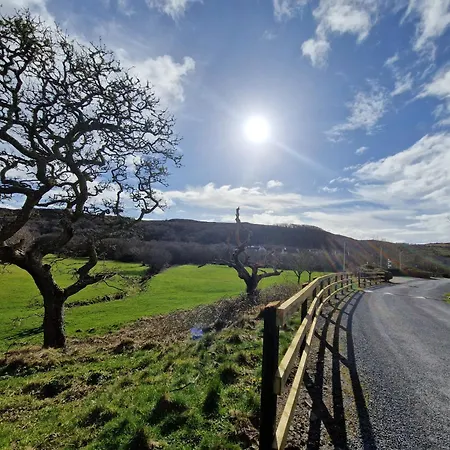 Rest And Recharge In Glen Holiday home Clifden